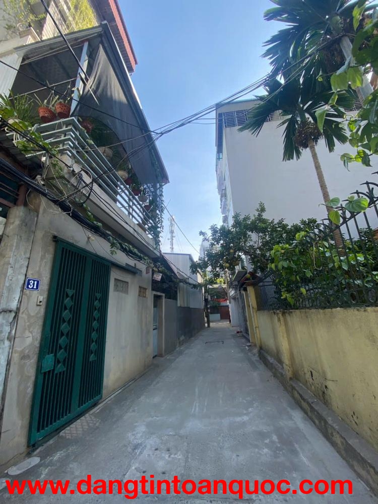 NHÀ NGỌC THỤY – LONG BIÊN  30m² – 3 TẦNG – Ô TÔ QUA CỔNG