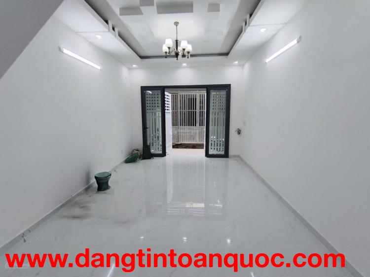 NHÀ MỚI, 4 TẦNG HẺM XE HƠI SÁT MẶT TIỀN LƯU HỮU PHƯỚC