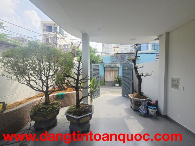 Bán nhà đường số 19, Linh Chiểu, Thủ Đức, TP HCM. DT - 127m2, 3 tầng, 13.1 tỷ