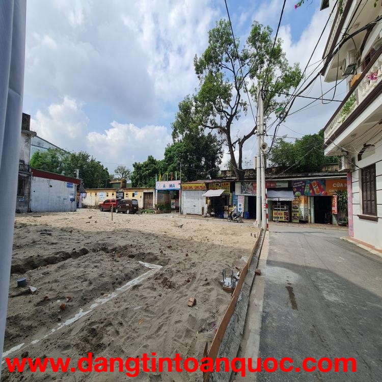 Bán đất 60m2 mt 4,2m vuông vắn ô tô tránh tại Trâu Quỳ, Gia Lâm. 8 tỷ x. Lh 0989894845