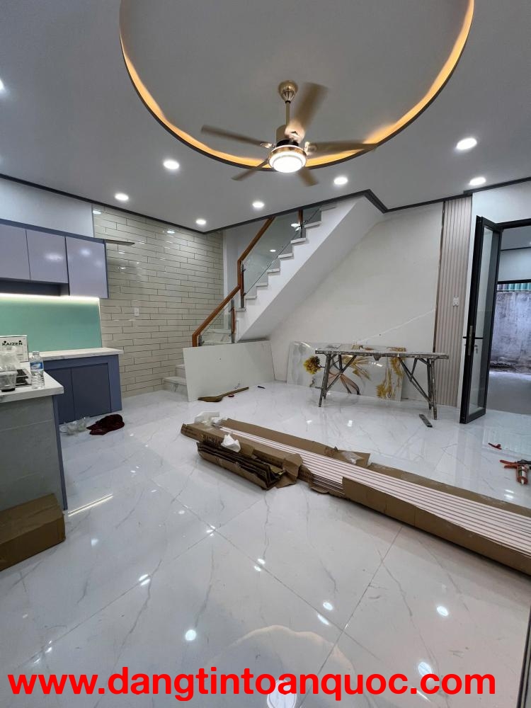 NHÀ ĐẸP RẺ - ĐƯỜNG HẬU GIANG - DTSD 78M2 - 3PN - SỔ HỒNG RIÊNG - 3 TỶ HƠN- TRUNG TÂM QUẬN 6