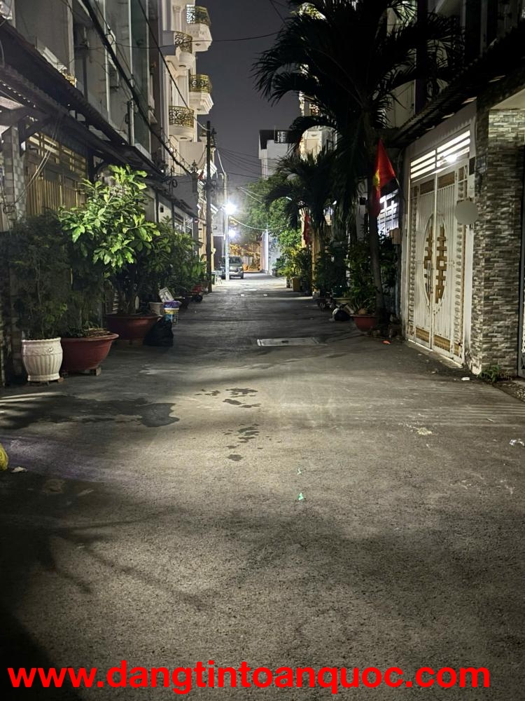 Nhà 64m2(4x16m) - Khu đồng bộ, an ninh, dân trí  - 3 tầng - HXH - 5.4 tỷ