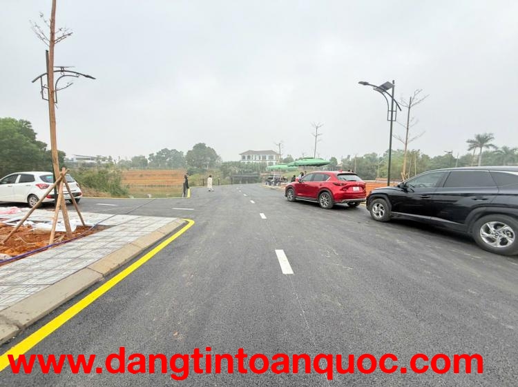 CHÍNH CHỦ BÁN ĐẤT HÒA LẠC SÁT ĐẠI HỌC QUỐC GIA CHỈ HƠN 20TR/M2.LH :0901901386