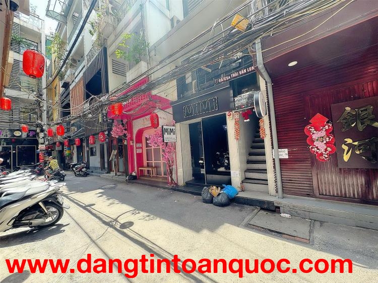 CHÍNH CHỦ CẦN BÁN NHÀ MẶT TIỀN HẺM XE HƠI ĐƯỜNG THÁI VĂN LUNG, QUẬN 1 - KHU HIẾM NHÀ BÁN