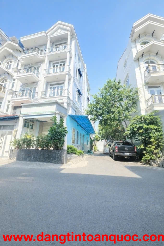 Hẻm 1 Sẹc - 8 TỶ NHỈNH - BÌNH TÂN - Ngay Chợ - Gần Aeon Mall - Lô Góc - 85M2(4×17) - 5 TẦNG - 6PN