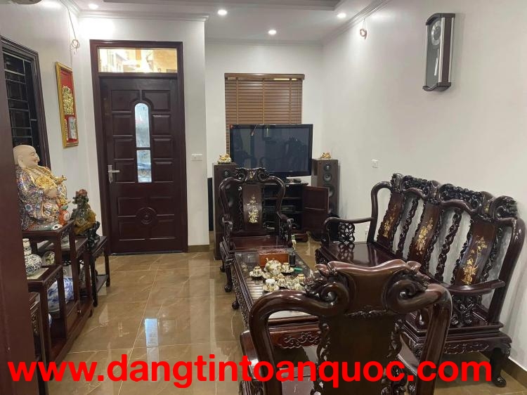 CHO THUÊ NGUYÊN CĂN TÂY SƠN, Ô TÔ ĐỖ CỬA, KINH DOANH, NỘI THẤT 33M 4T 15TR 0903258273