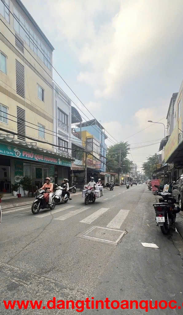 TIN THẬT bán nhà Tân Phú - 110m2 5 tầng , ngang 5x20 đường trước nhà 13m, vỉa hè,