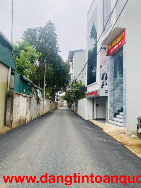 Chính chủ cần tiền trả nợ, bán gấp lô đất 110m full thổ cư sát ĐH FPT và ĐHQG.