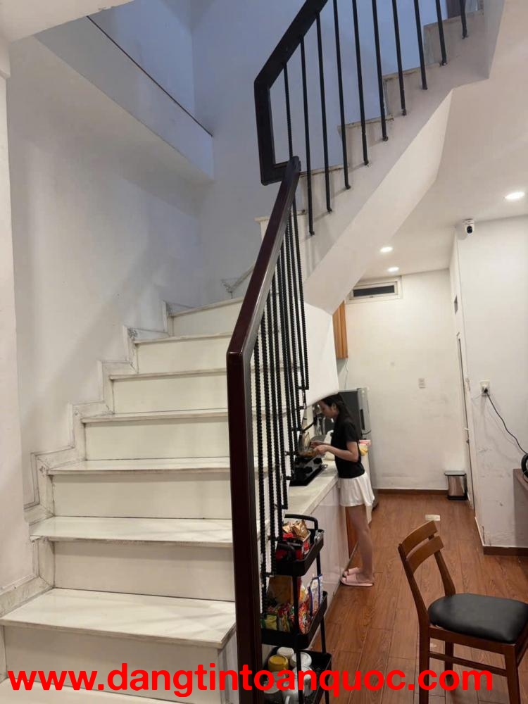 BÁN NHÀ HXH 6M NGUYỄN CẢNH CHÂN – QUẬN 1