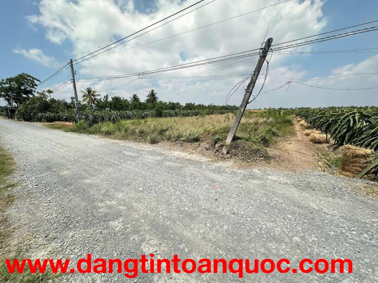 BÁN ĐẤT NHÀ VƯỜN – VIEW KÊNH MÁT MẺ – GẦN BIỂN GÒ CÔNG ĐÔNG