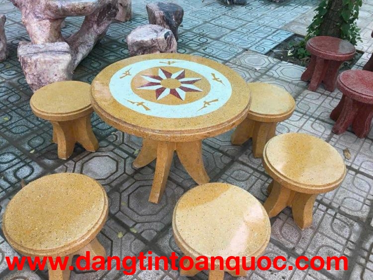 Bàn ghế đá không tựa lưng 