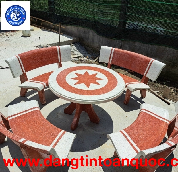 Bàn ghế đá ngoài trời 0943246144