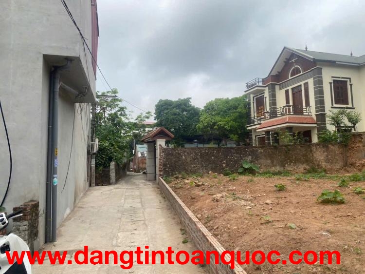 Bán đất thổ cư tại Nam Sơn gần khu công nghiệp Gotek ngõ thông thoáng oto