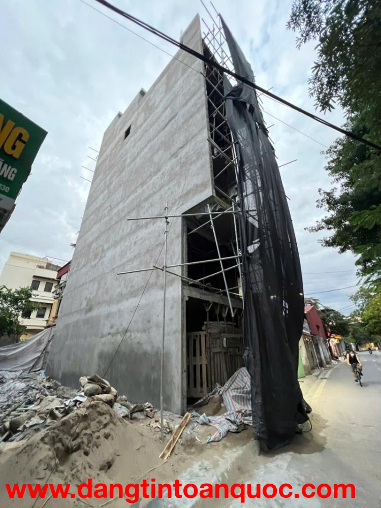 MẶT PHỐ HOA LÂM – TRUNG TÂM LONG BIÊN – 7 TẦNG THANG MÁY – FULL NỘI THẤT CAO CẤP – Ở NGAY, KINH DOAN