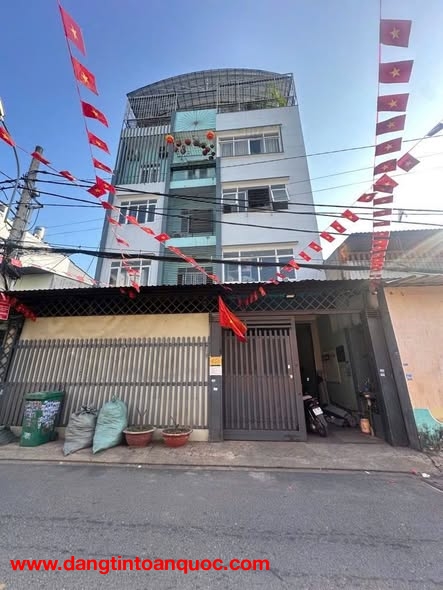 Bán nhà mặt tiền 5 tầng 10x25m giá 18,99 tỷ Đường Hiệp Thành 05