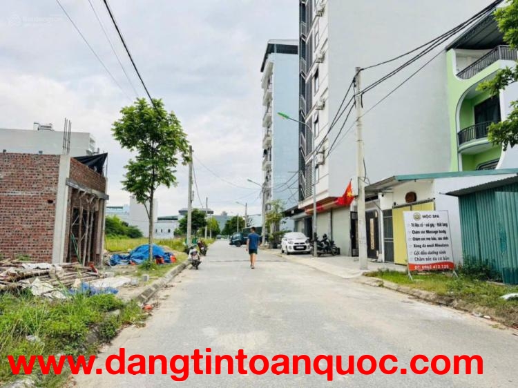 Tiết lô lô đất 100m2 gần ĐH Quóc Gia, khu vực trung tâm Hoà Lạc