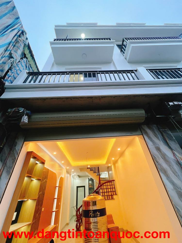 chính chủ gửi 3 tầng trần lãm gần khối bệnh viên lớn nhất tỉnh Hưng Yên