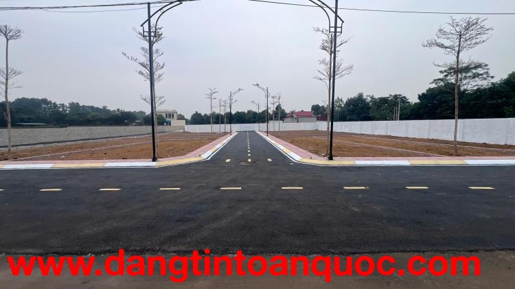 CẮT LỖ BÁN NHANH LÔ GÓC SIÊU HIẾM TẠI HOÀ LẠC GẦN TRƯỜNG ĐHQG - DT 100M2 FULL THỔ CƯ SẴN SỔ