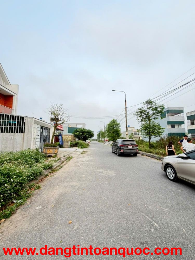 SỞ HỮU NGAY LÔ ĐẤT ĐẸP - GIÁ TỐT - Vị Trí Đắc Địa Tại Thôn Đông, Xã Tây Giang, Huyện Tiền Hải, Thái 