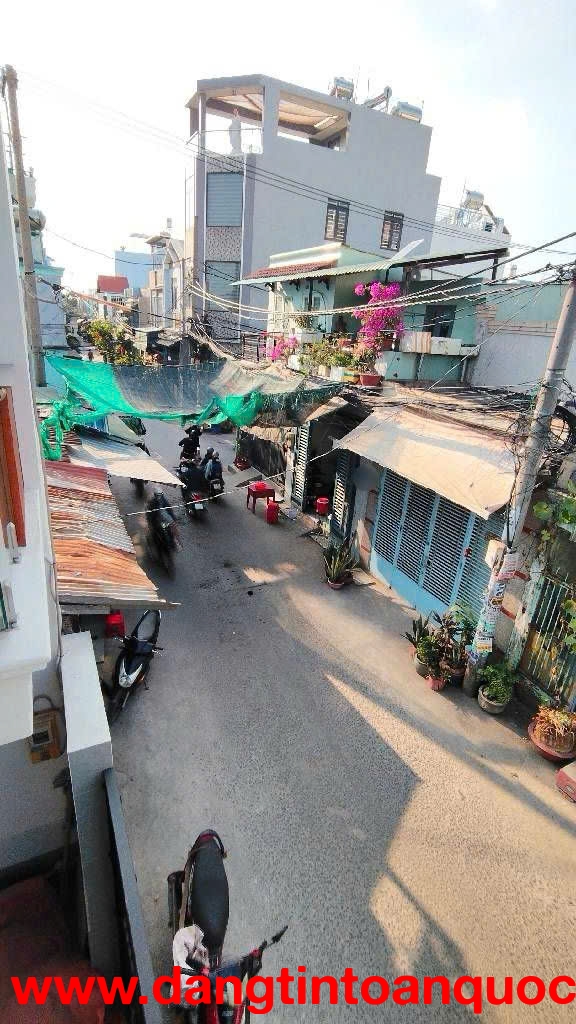 Nhà ĐS 6 BÌNH TÂN - Đường xe tải - kinh doanh buôn bán - chỉ 4 tỷ xíu