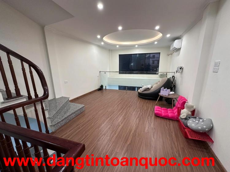 CẦN BÁN NHÀ YÊN VĨNH, KIM CHUNG – OTO GẦN – NHỈNH 4 TỶ