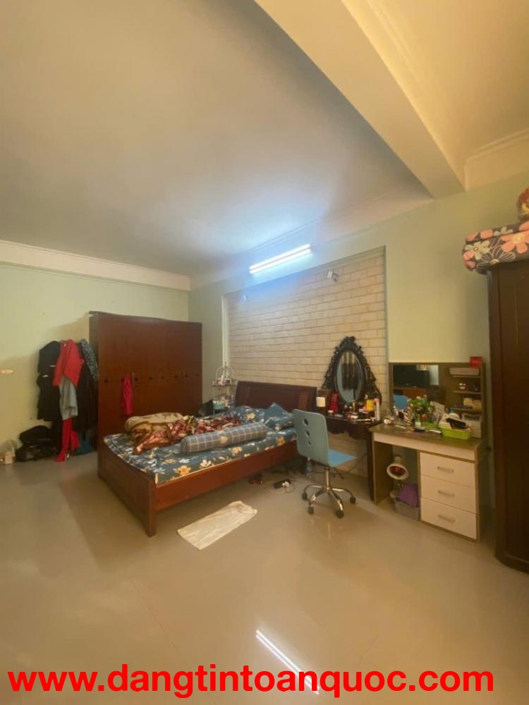 BÁN NHÀ NGỌC LÂM – LONG BIÊN  NGÕ THÔNG – DT LỚN HIẾM 90m²