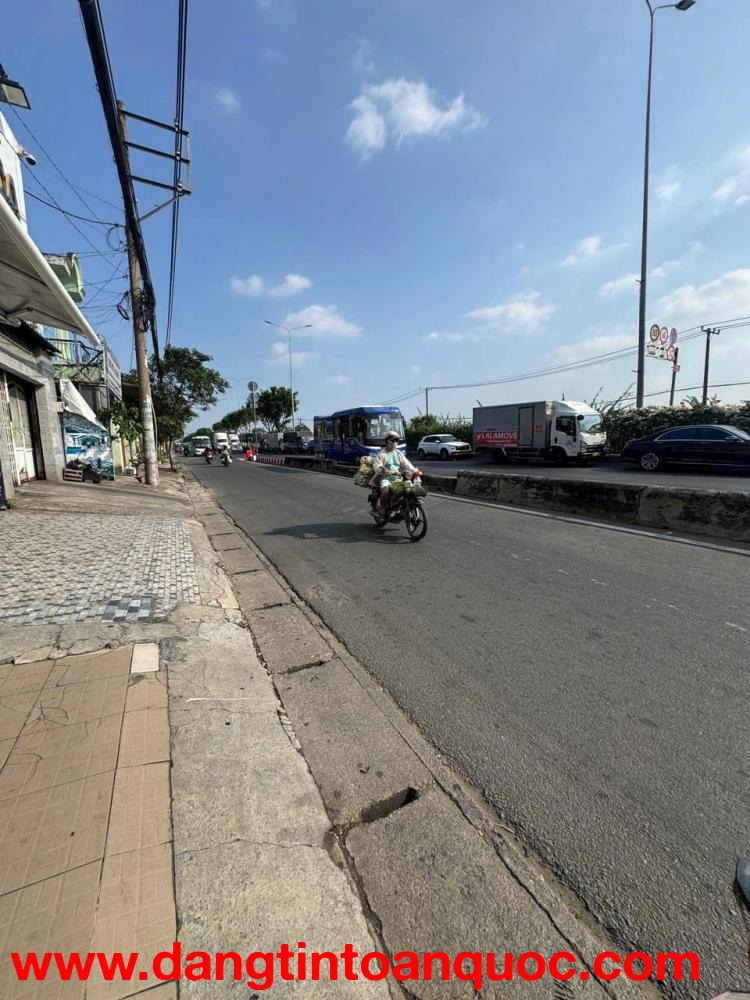 HÀNG CÒN CHINH CHỦ - 2 MẶT TIỀN QL22 – THỊ TRẤN HÓC MÔN – 5x40M – CHỈ 12 TỶ