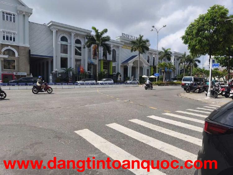 Chính chủ cần bán nhà 2 tầng Trung Tâm Đà Nẵng - Trục Đường Duy Tân. 80m2 - Với Mức Giá Chưa Đến 5 t