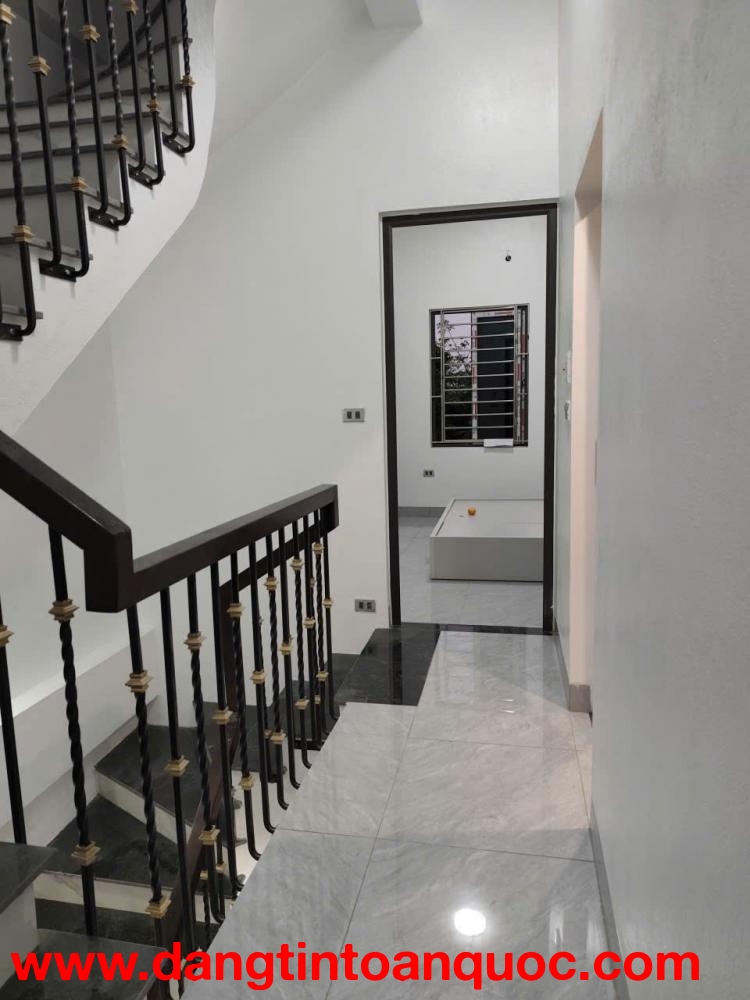 DUYÊN THÁI – THƯỜNG TÍN 46.6M² – 4T – Ô TÔ ĐỖ CỬA, SỐNG SƯỚNG