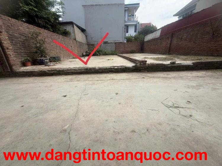 Bán đất Hương Mạc Từ Sơn- ngõ Nông- Oto - Hàng xóm đông Anh- 50m nhỉnh 1 tỷ(