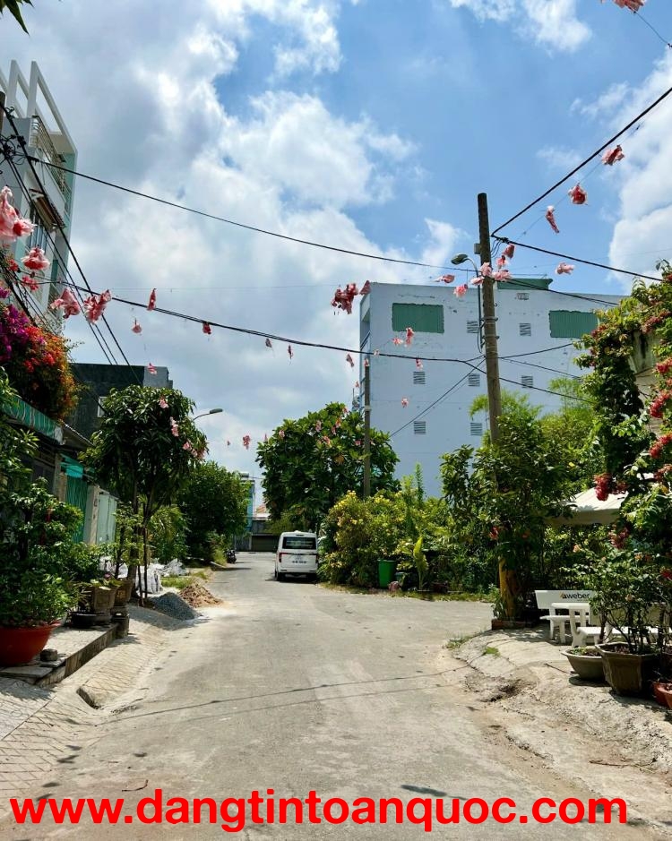 BÁN NHÀ MẶT TIỀN ĐẸP  – QUỸ ĐẤT ĐẸP DỄ XÂY MỚI – GIÁ HẤP DẪN