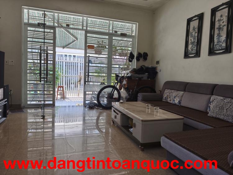 BÁN NHÀ TUYẾN 2 LÊ THÁNH TÔNG – ~100M² – Ô TÔ VÀO SÂN – GIÁ 100TR/M²