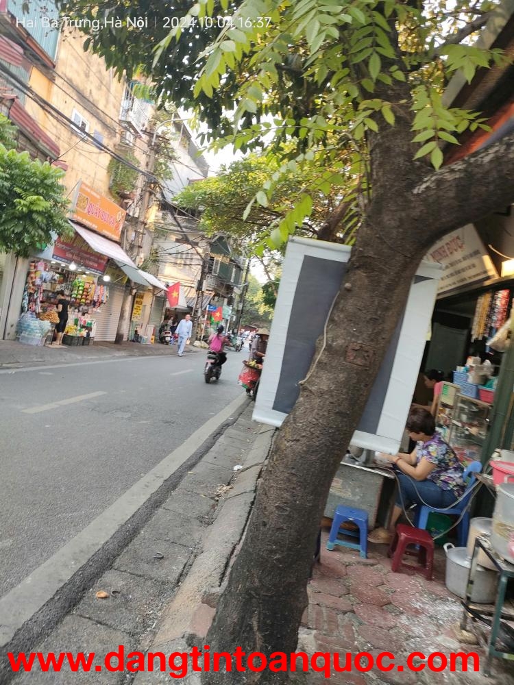 Cho thuê gấp giá rẻ căn hộ mặt phố Yên Phụ 120m, tầng 7, mặt tiền 6m, 20 tr/th Tây Hồ.