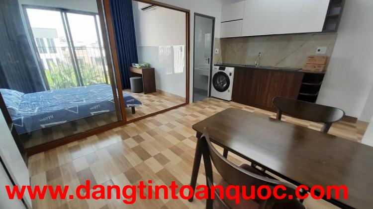 Tòa căn hộ 5 tầng Vũ Đình Liên, Hòa Xuân, 100m2, giá 12,75 tỷ, 11 phòng