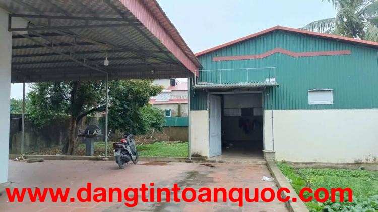 Bán nhanh căn nhà thoáng mát rộng rãi có sẵn nhà xưởng