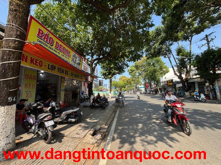 Bán nhà mặt tiền đường Nguyễn Trung Trực, vị trí VIP, kinh doanh sầm uất, giao thông thuận tiện