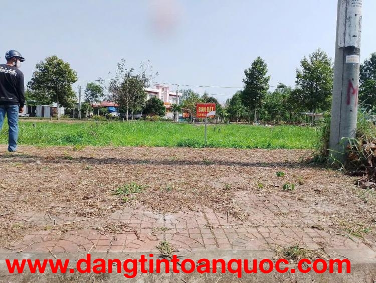 CHÍNH CHỦ CẦN BÁN LÔ ĐẤT CÓ VỊ TRÍ ĐẸP TẠI XÃ NHƠN NGHĨA - HUYỆN PHONG ĐIỀN - TP CẦN THƠ.