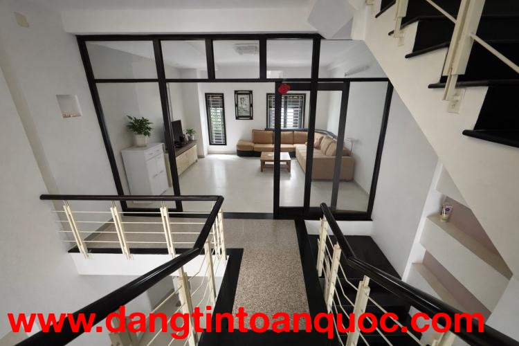 Bán nhà 4 tầng MT đường Tạ Mỹ Duật - Gần cầu Sông Hàn