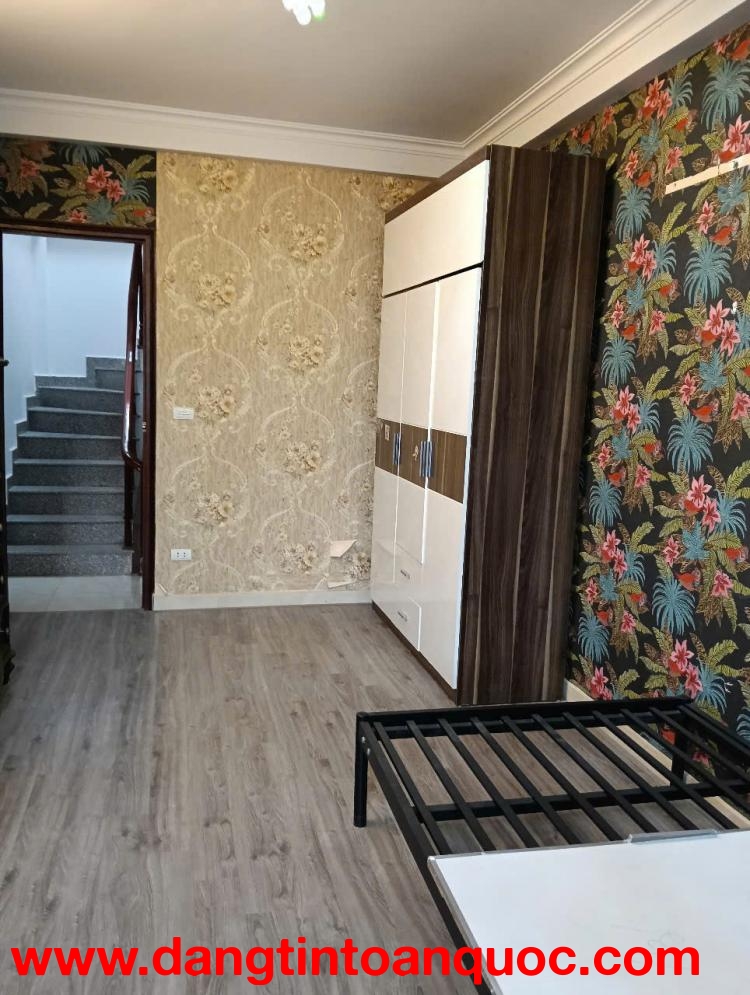 Bán gấp giá rẻ tập thể Ngọc Hồi sổ 17m/46m, tầng 3, 1.95 tỷ Thanh Trì..