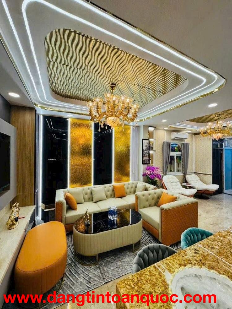 11 tỷ nhỉnh. TÂN BÌNH . Căn Biệt Thự mini . Hẻm ôtô ,sát chợ