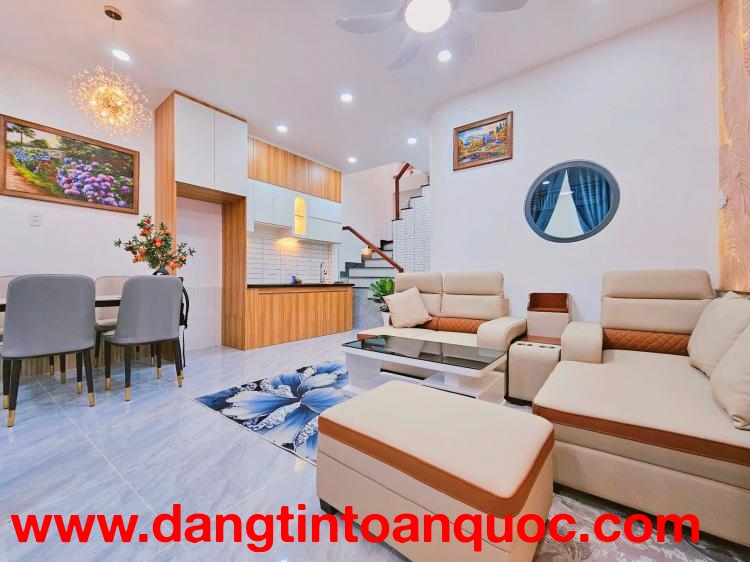 NHÀ ĐẸP PHAN VĂN TRỊ – VỊ TRÍ VÀNG GÒ VẤP – ĐỐI DIỆN CITYLAND PARK HILLS - 40M2 - NHỈNH 5T TÍ XÍU - 