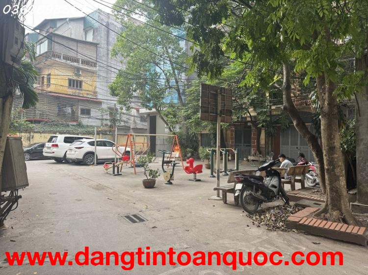 Siêu hiếm, bán đất phố Khuất Duy Tiến 40m, mặt tiền, 3.7m, 12.9 tỷ