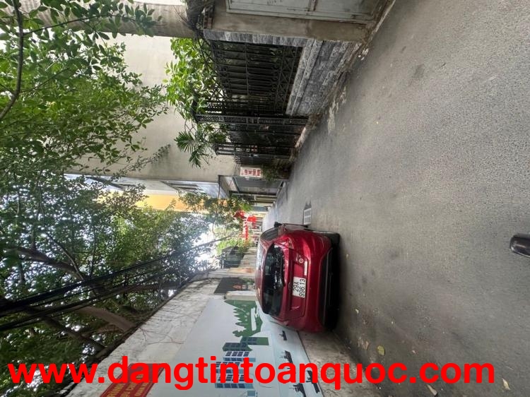 ❤️ TRUNG TÂM CẦU GIẤY❤️ NHÀ ĐẸP Ở NGAY❤️ 10m ra ôtô 30m ôtô Tránh ĐẦY ĐỦ CÔNG NĂNG❤️ SỔ ĐỎ HOA HẬU