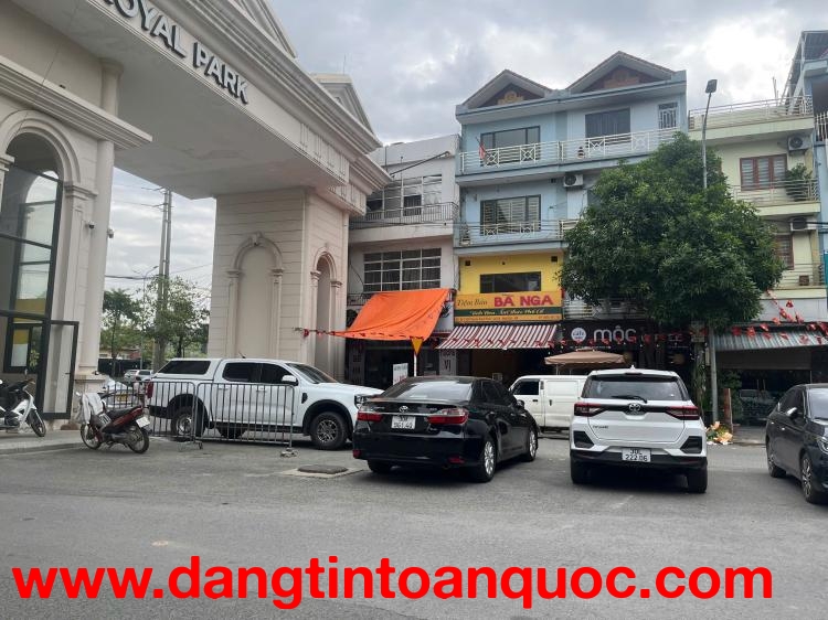 Cần Bán nhà dòng tiền Lai Xá, Hoài Đức, 55m tổng 11 phòng khép kín, chỉ hơn 9 tỷ.