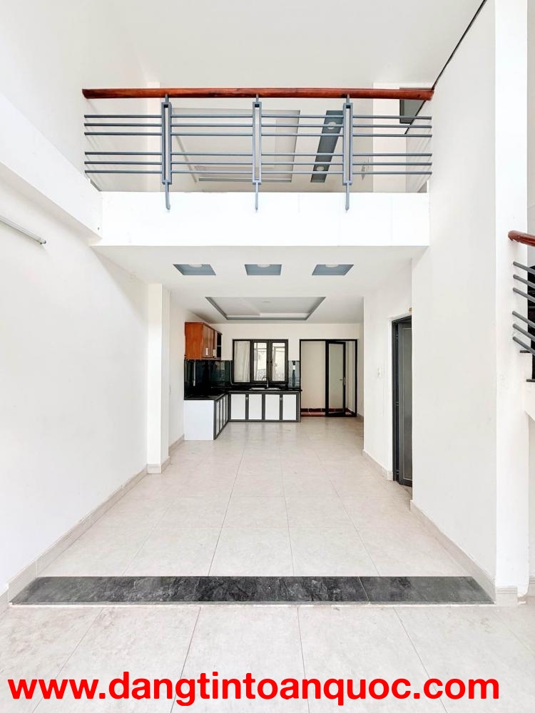 SÁT MẶT TIỀN PHẠM VĂN ĐỒNG - BÌNH THẠNH - 5 TẦNG BTCT - 45m2 - SỔ A4 HOÀN CÔNG ĐỦ - CHỈ 7.x TỶ còn T