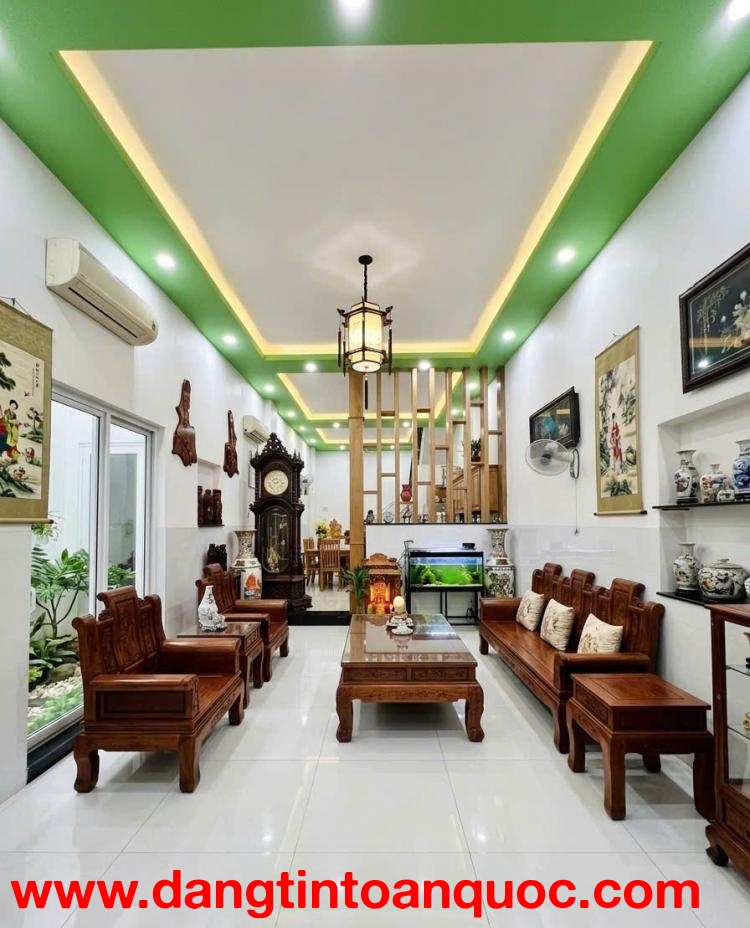 Nhà Đẹp 3 Tầng Bình Tân - 60m2 - Hẻm Xe Hơi 5m - Chỉ 2.7 Tỷ - SHR