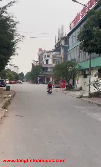 Bán nhà 5 tầng - Khu công nghiệp Hà Nam - Full nội thất - Đường rộng, ô tô vào tận cửa