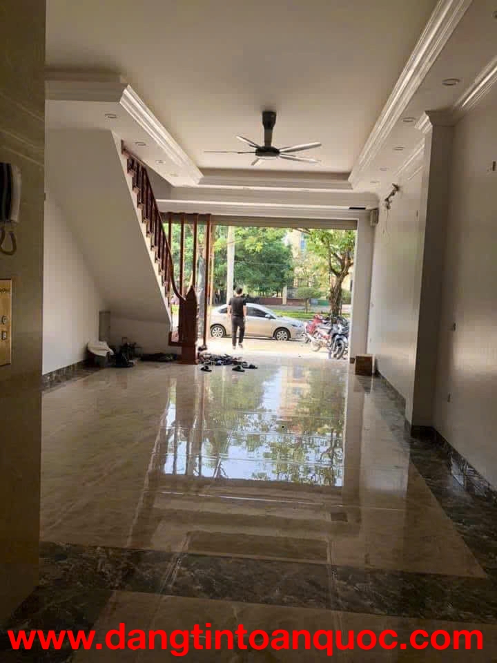 CHÍNH CHỦ ) CHO THUÊ NHÀ 05 TẦNG ĐỂ KINH DOANH - VỊ TRÍ VÀNG TẠI TP. THANH HÓA