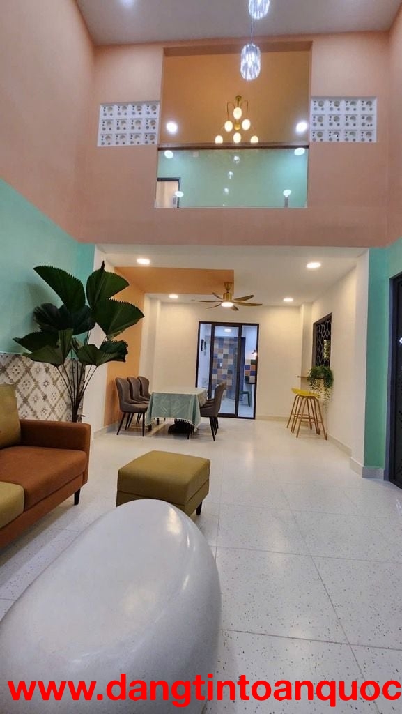 NHÀ MỚI LÔ GÓC VỪA Ở VỪA KDMB CHỈ 100TR/M - HẺM THÔNG TỨ TUNG - NỞ HẬU TÀI LỘC - VÀI BƯỚC RA HUỲNH T