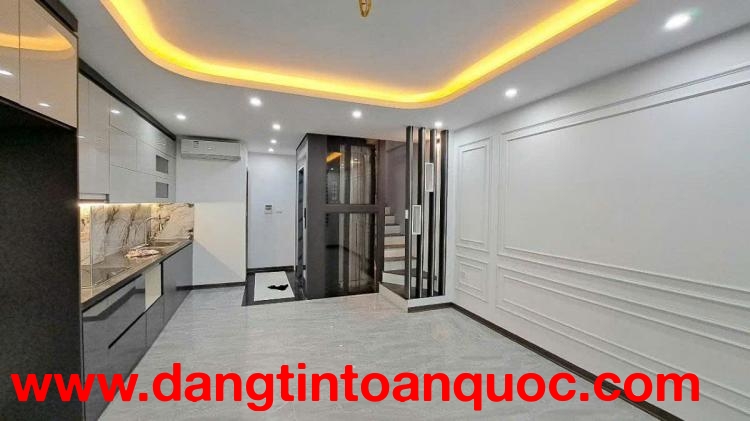 Bán nhà Thạch Bàn 39m 6 tầng MT4.5m ô tô đỗ 2 thoáng hơn 11 tỷ